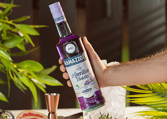 Florece un nuevo sabor: Ramazzotti Violetto llega a Chile