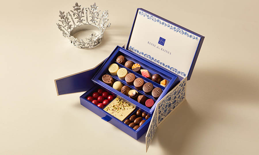 La Fte Chocolat lanza edicin del Da de la Madre inspirada en el patrn de porcelana ms emblemtico de Chile